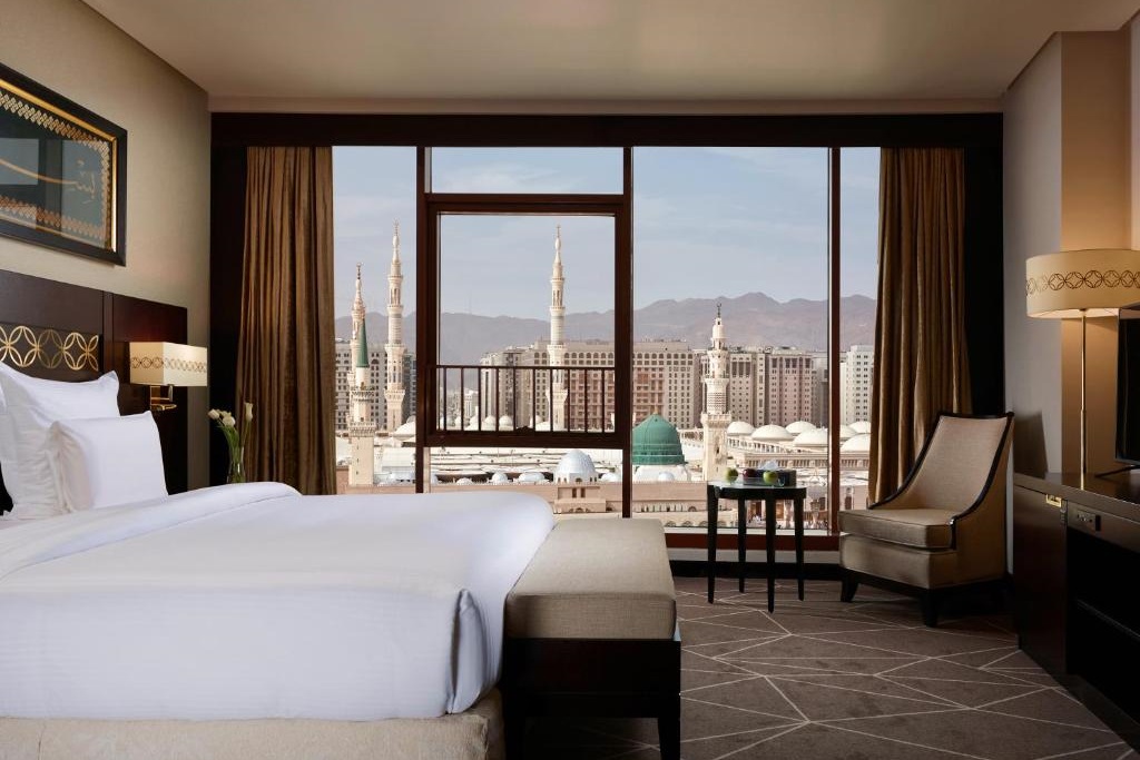 Pullman Zamzam 5* ou équivalent