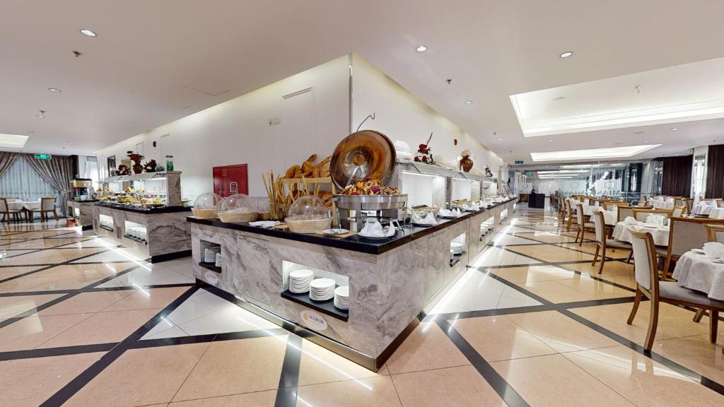 Hôtel MIAS 4* ou équivalent