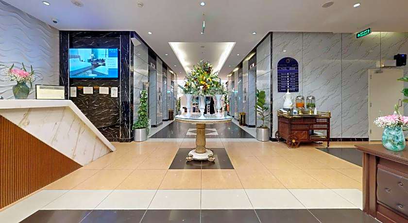 Hôtel MIAS 4* ou équivalent